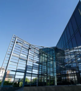 سیستم نمای شیشه‌ای|کرتین‌وال